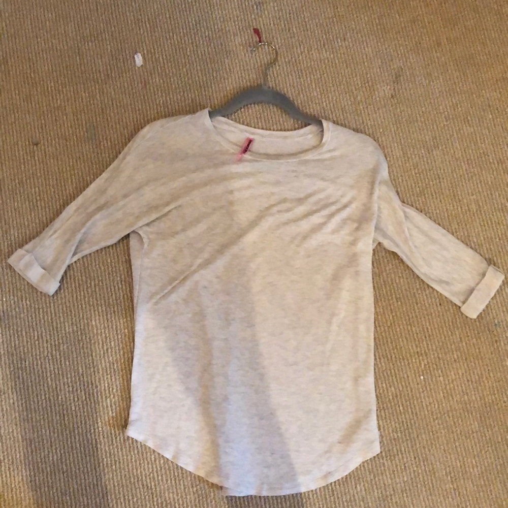 long sleeve white/grey top